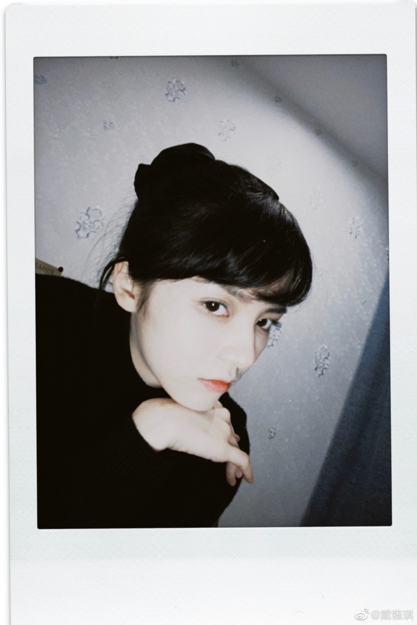 最近很喜欢的一首歌 《longwayhome》  我会随着风