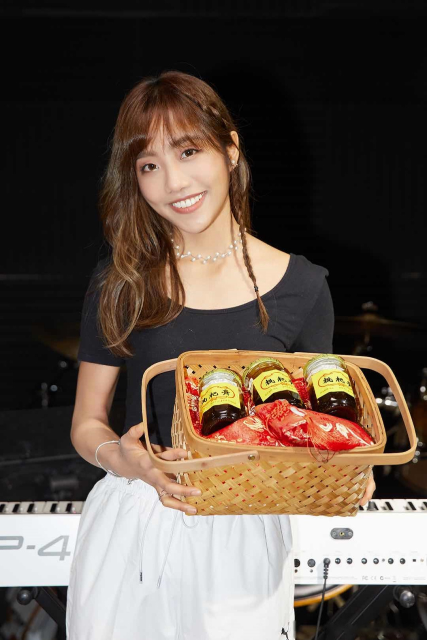 ariel蔡佩轩将于8/27举办赞声演唱会,并在当天发行