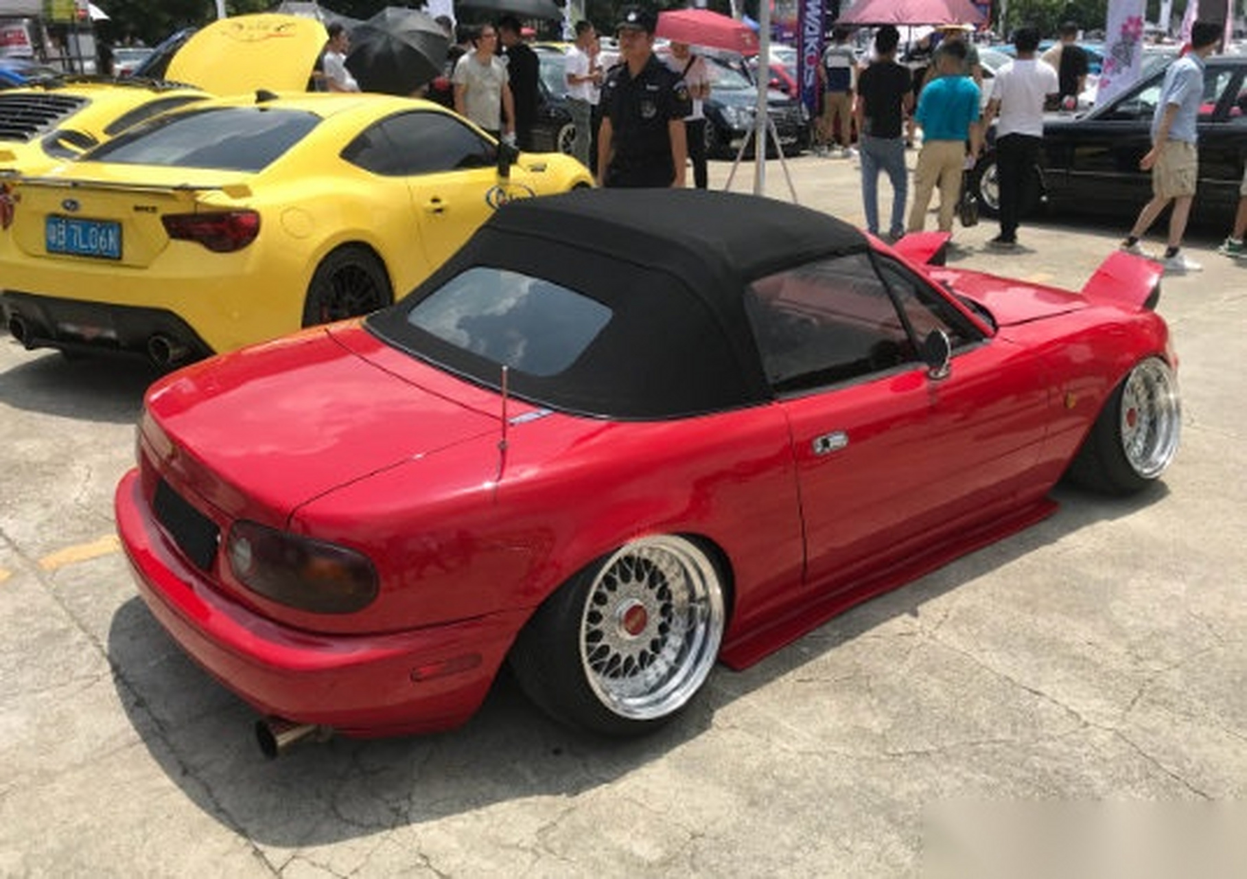 马自达mx-5,迷人的跳灯!