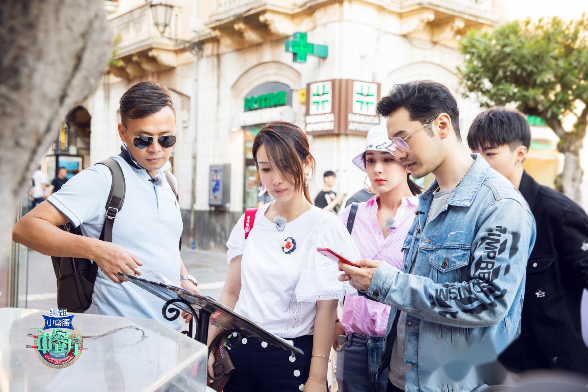 今晚十点《中餐厅》节目里,她的东方美还成功圈粉意大利小哥哦!