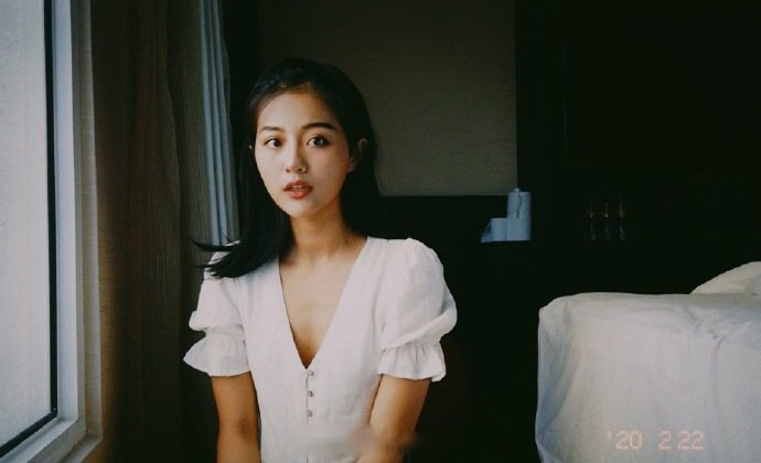 屈楚萧前女友黎梵发博:不想再保护你的名声,屈楚萧