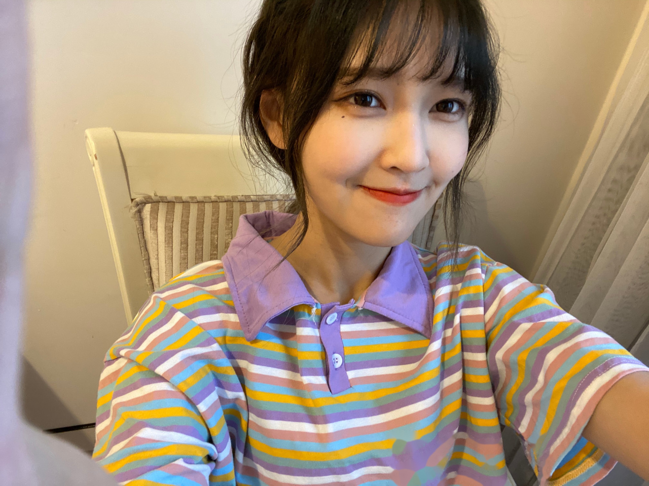 马兴钰  随意的自拍1 3 披头发 or 扎头发?