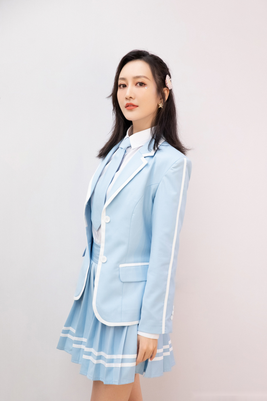 王鸥 [心]@王鸥快乐大本营   大家期待已久的鸥鸥子@王鸥 ,勇往智前