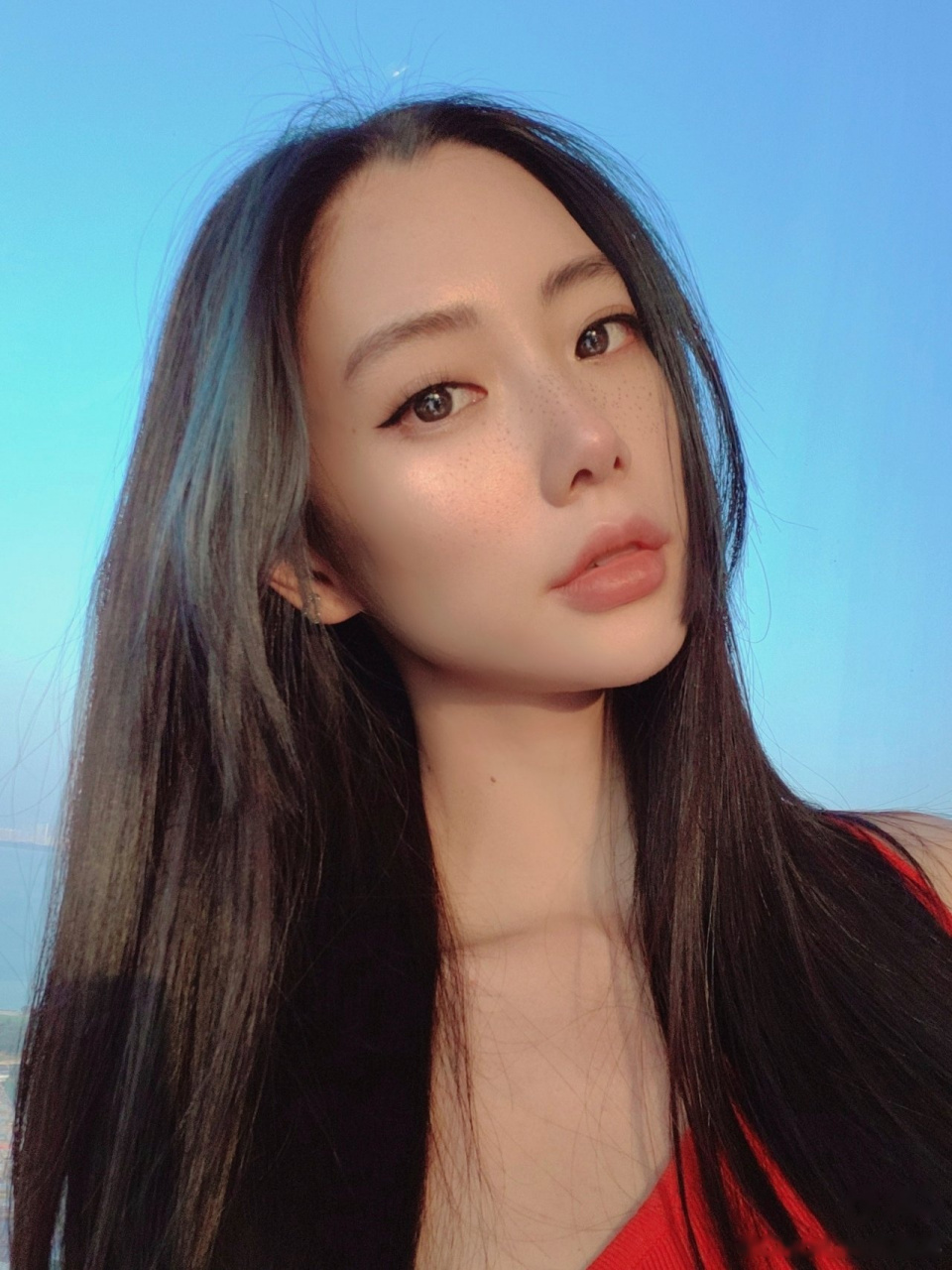 红裙子