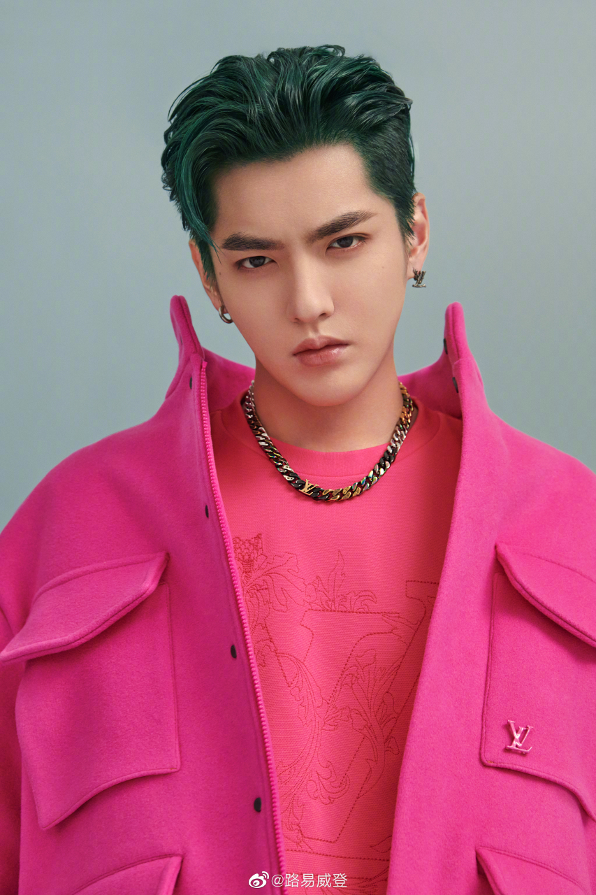 吴亦凡@吴亦凡玫瑰蔷薇套装 百年经典的历久弥新,打破版型与色彩的