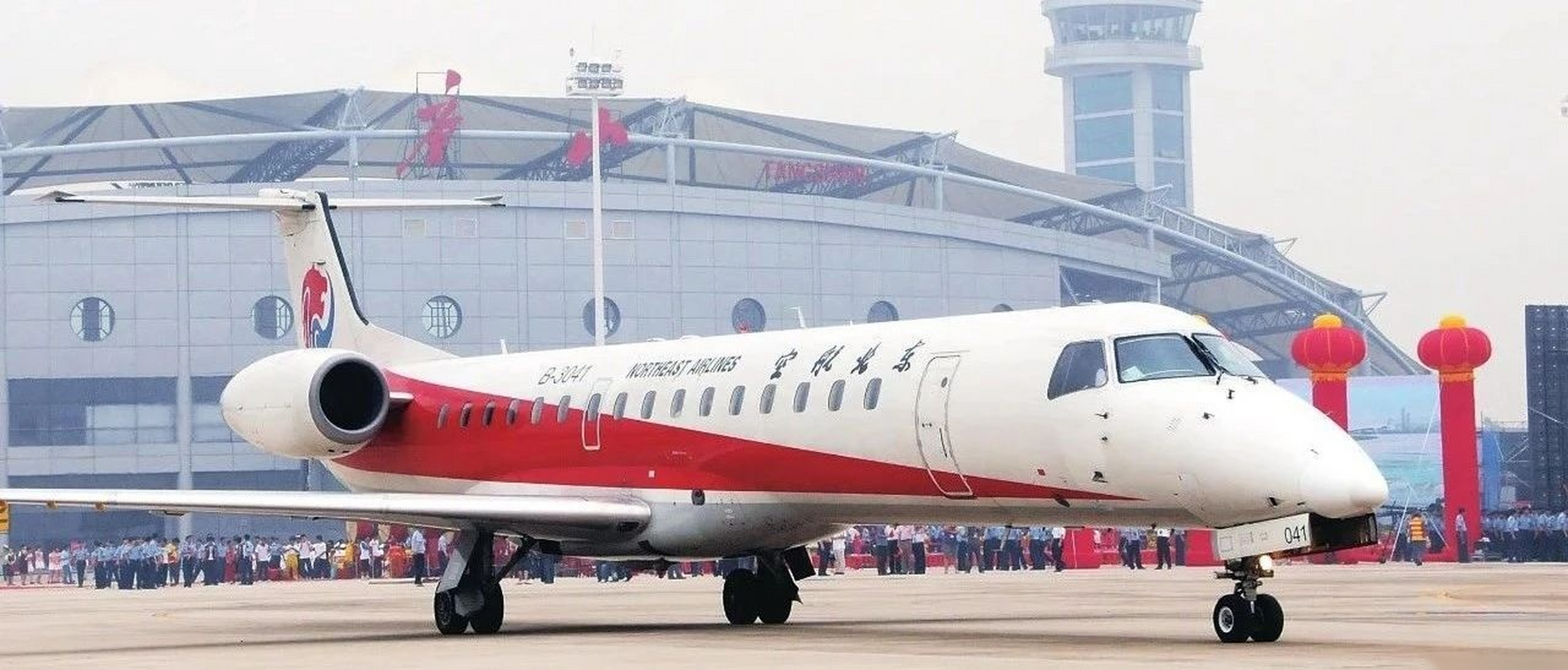 市委常委,常务副市长付振波指出,这次会议标志着唐山机场t2航站楼建设