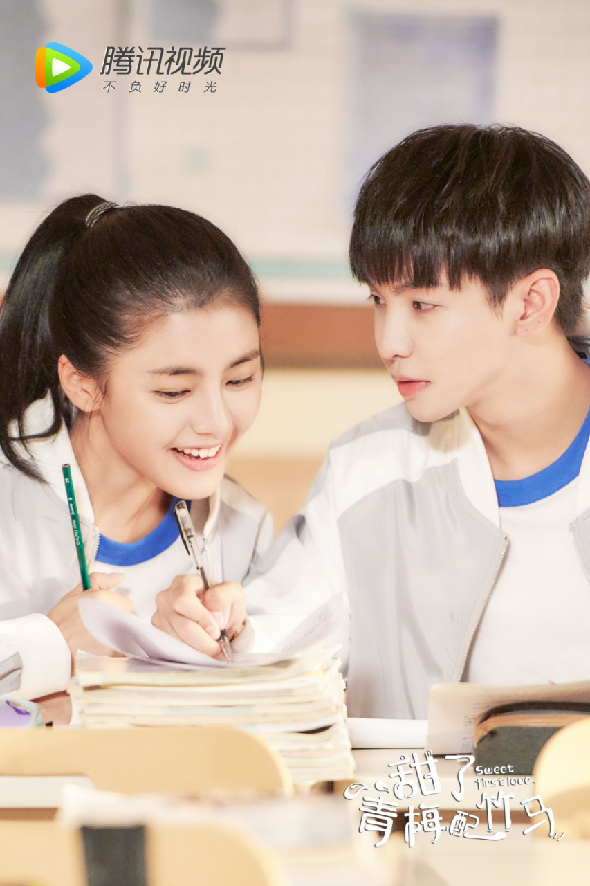 甜了青梅配竹马#青梅竹马,甜化你心!周末啦,追剧安排上了吗?
