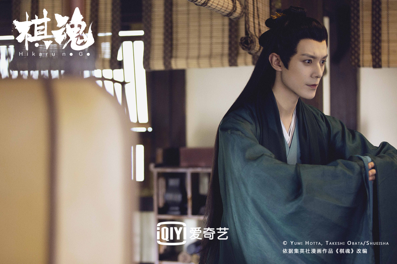 张超[心] @张超公子褚嬴@张超 的一大波南梁剧照奉上一袭白衣风度