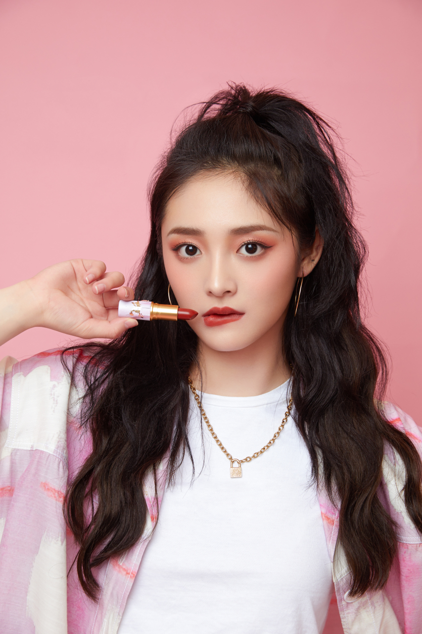 618 m·a·c魅可已全面开启预售,恋夏女孩们一起走进m