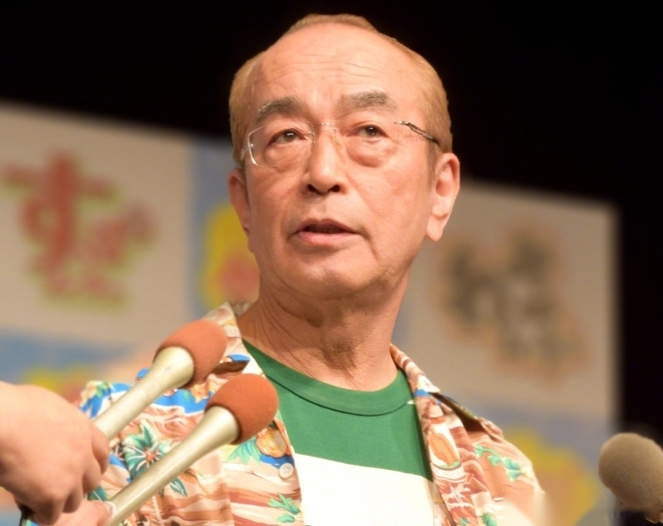 志村健因感染新冠去世# 据日媒报道,当地时间29日晚,日本艺人志村健