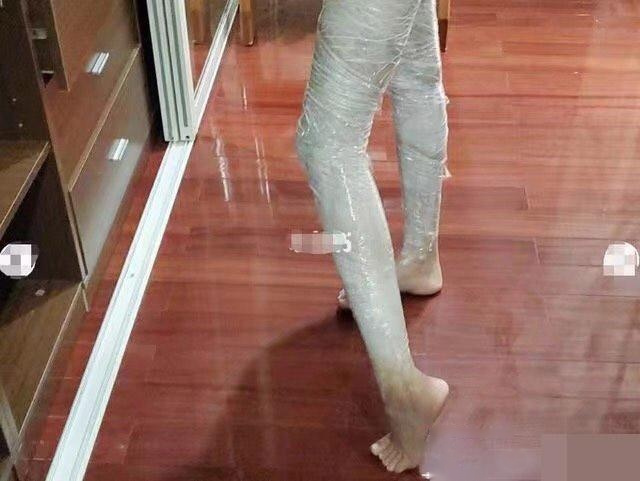 孙怡用保鲜膜裹腿,腿都这么美了还在保养,太拼了!
