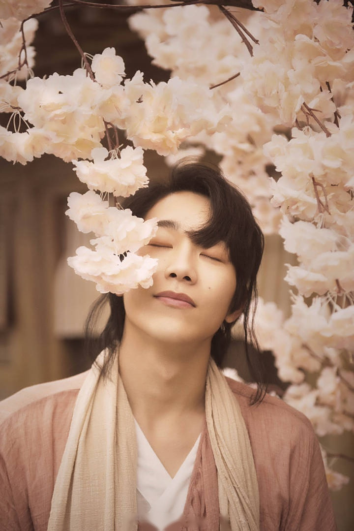 陈君何@马思超kido 恭喜你小火一把 《扶桑有狐》