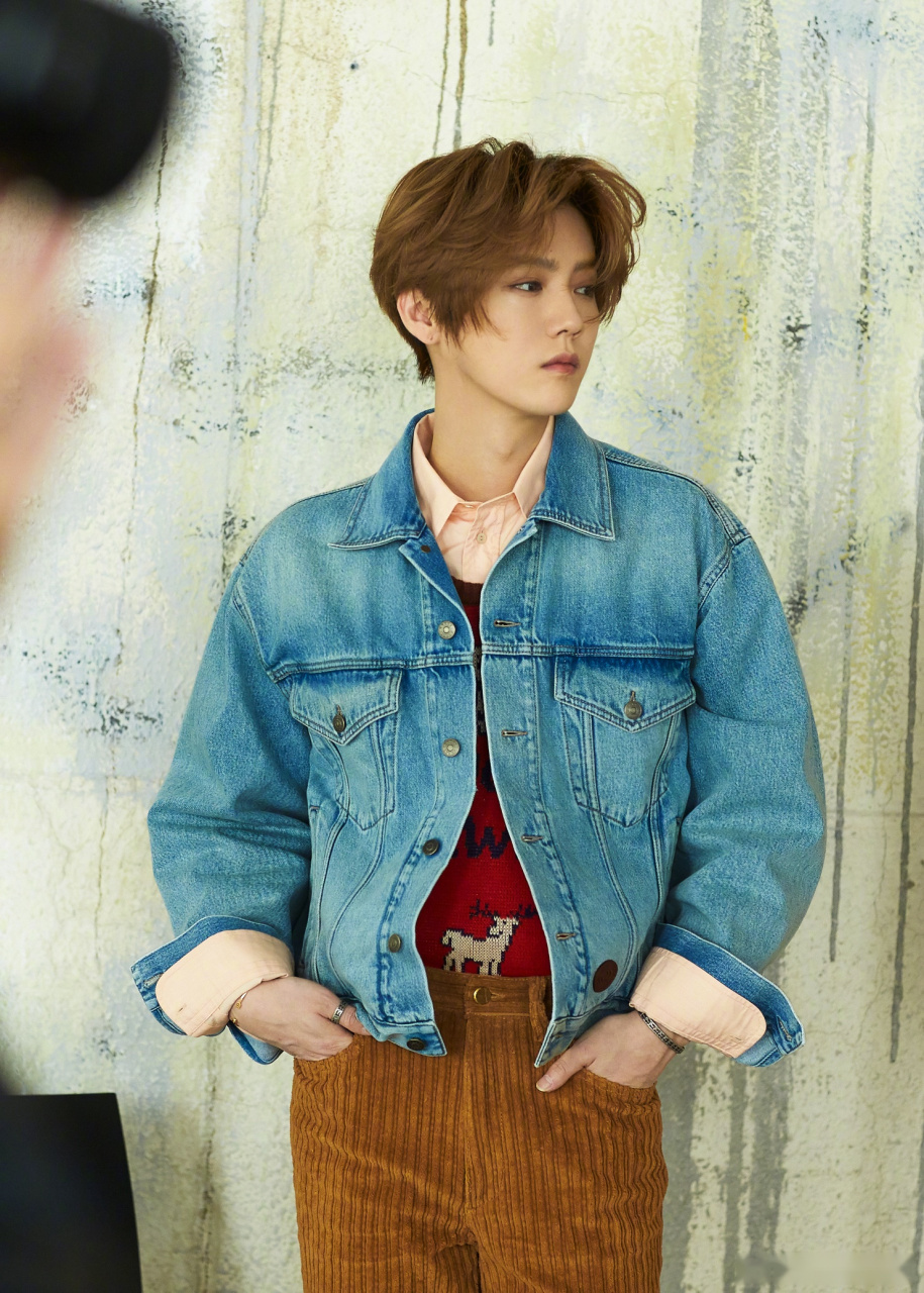 送上唤醒清晨的ellemen鹿晗全封面侧拍花絮图一组