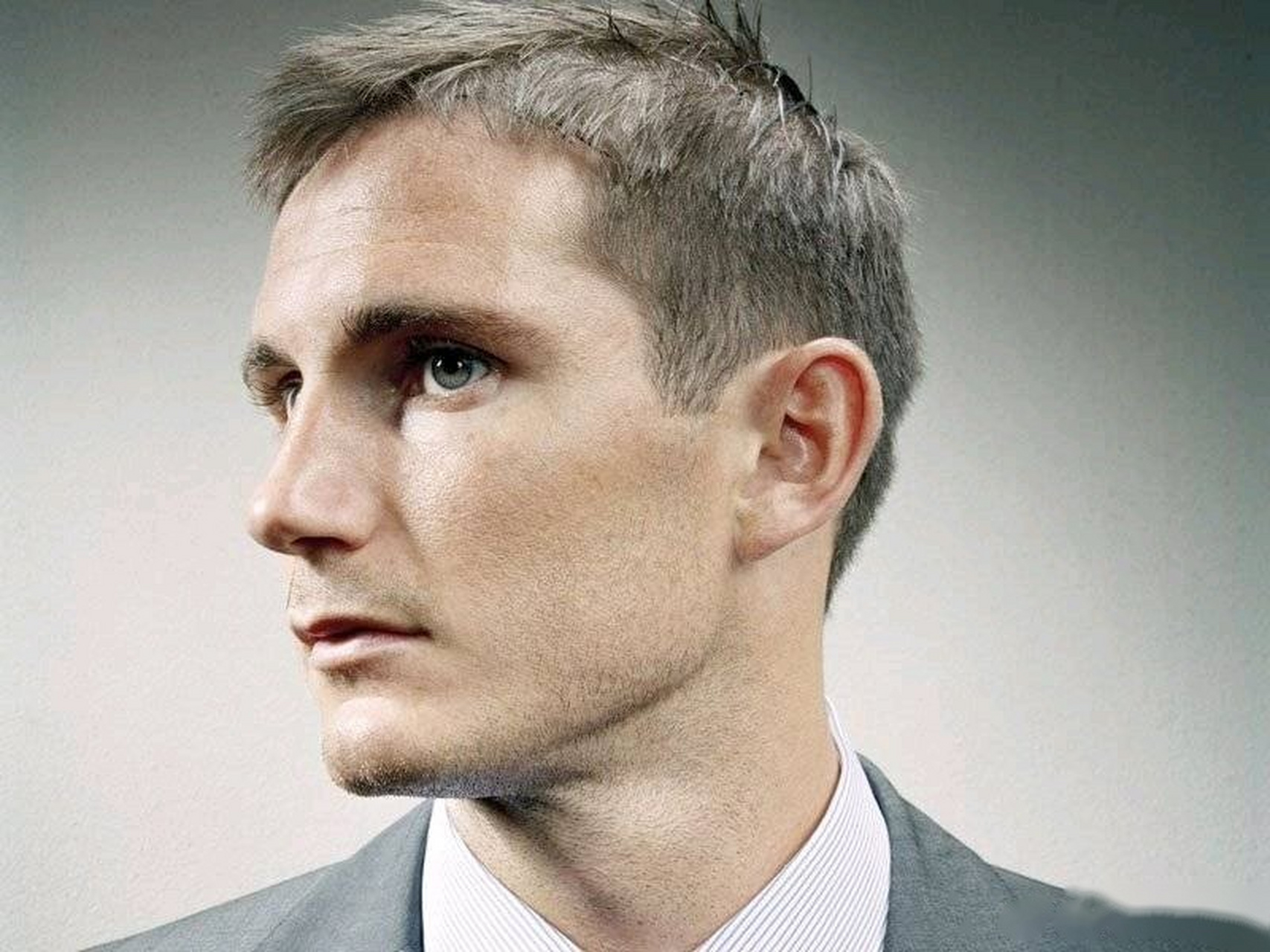 兰帕德:你随便拍,哪张都可以随便帅