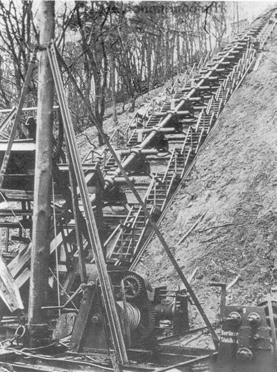 纳粹德国v3超级火炮是纳粹制造的一种超远射程火炮.