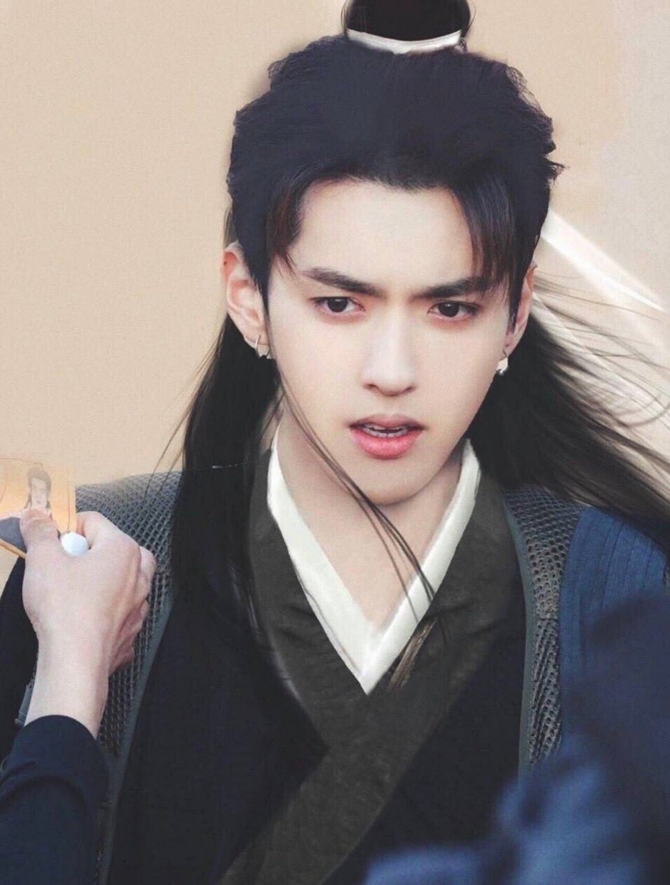 簪中录主演确定是吴亦凡杨紫,你觉得二人的古装造型看着有cp感吗?