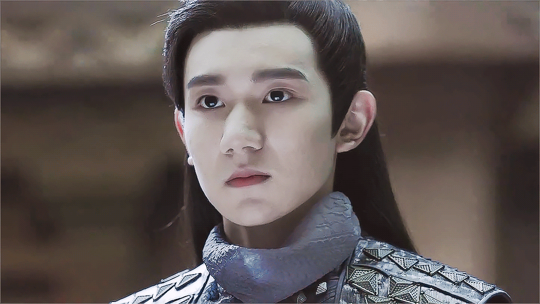 来看王源,王俊凯,易烊千玺古装邪魅一笑动图,谁演技最可?