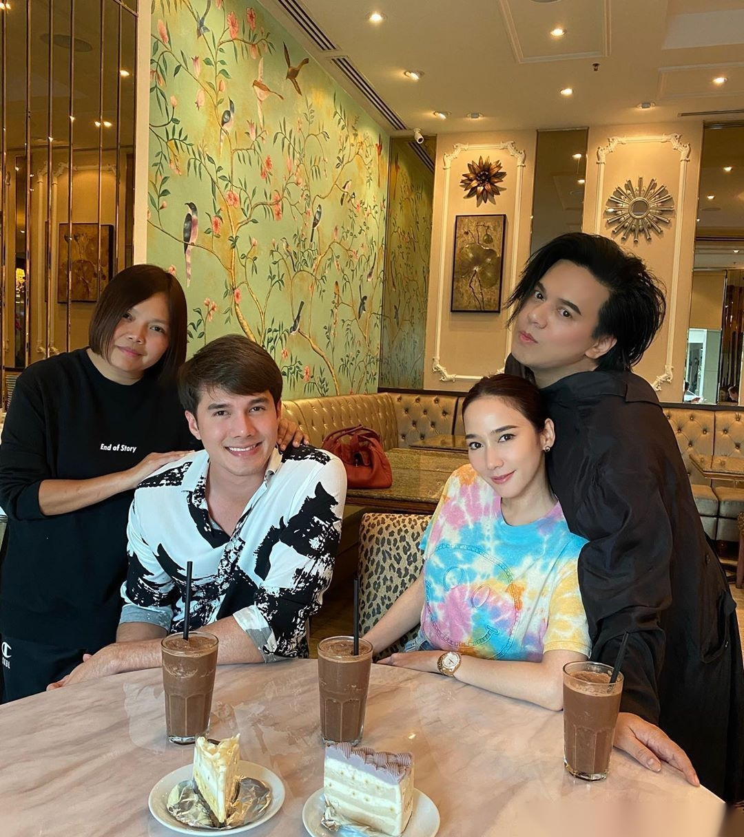 aumpatchrapa拒绝道德绑架 7月21日,泰星aum patchrapa与同台艺人mik