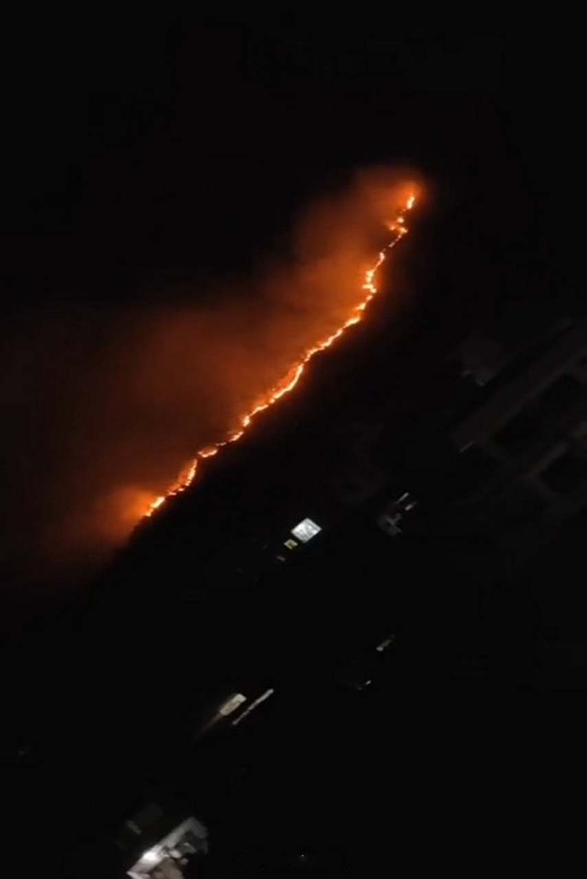 福建漳浦县大埔村突发山火】据央视,27日下午,福建漳州市漳浦县大铺村