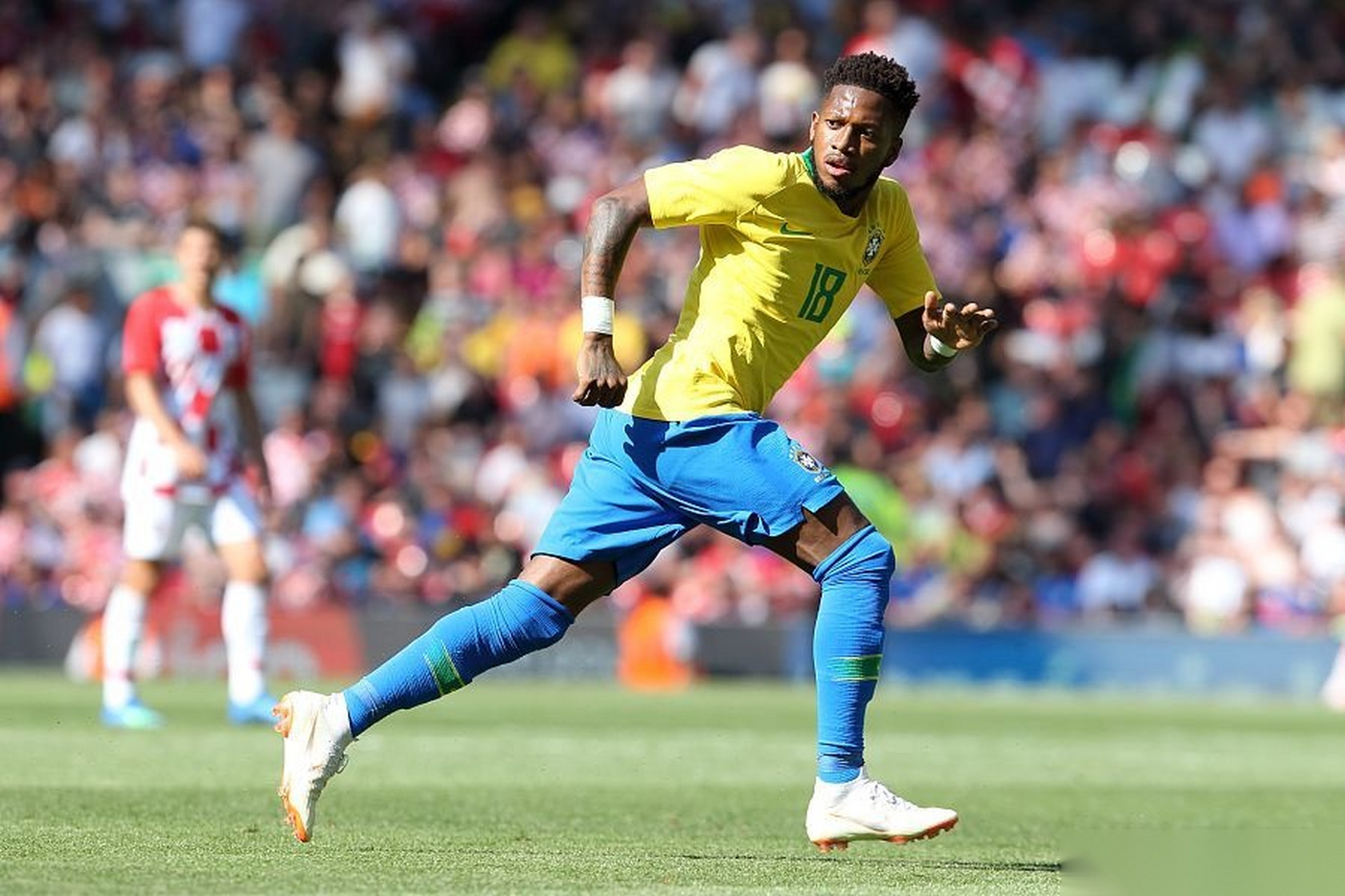 弗雷德今天体检】《每日邮报》的报道称,弗雷德已经离开了巴西队的