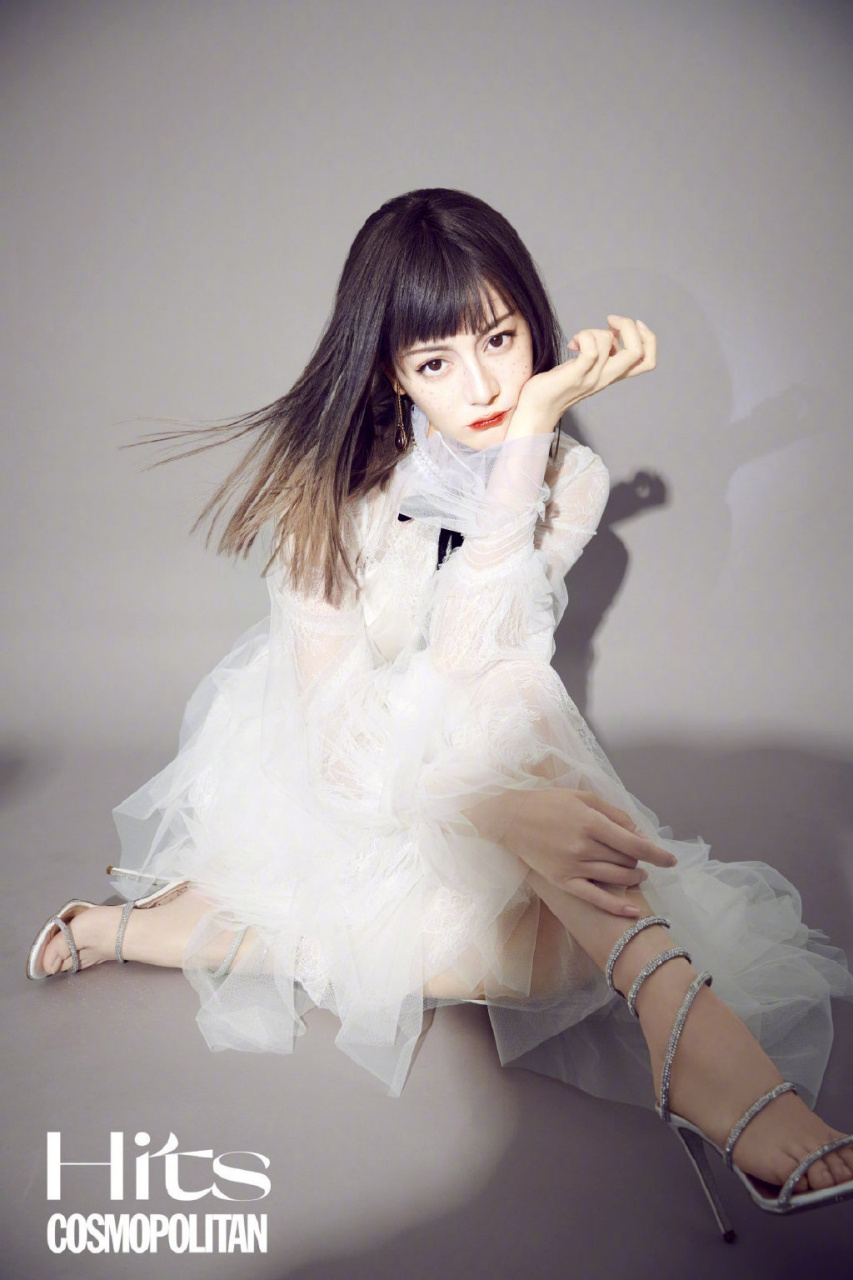 迪丽热巴 cosmohits issue03 动态封面   静态封面组图,cg动画视觉