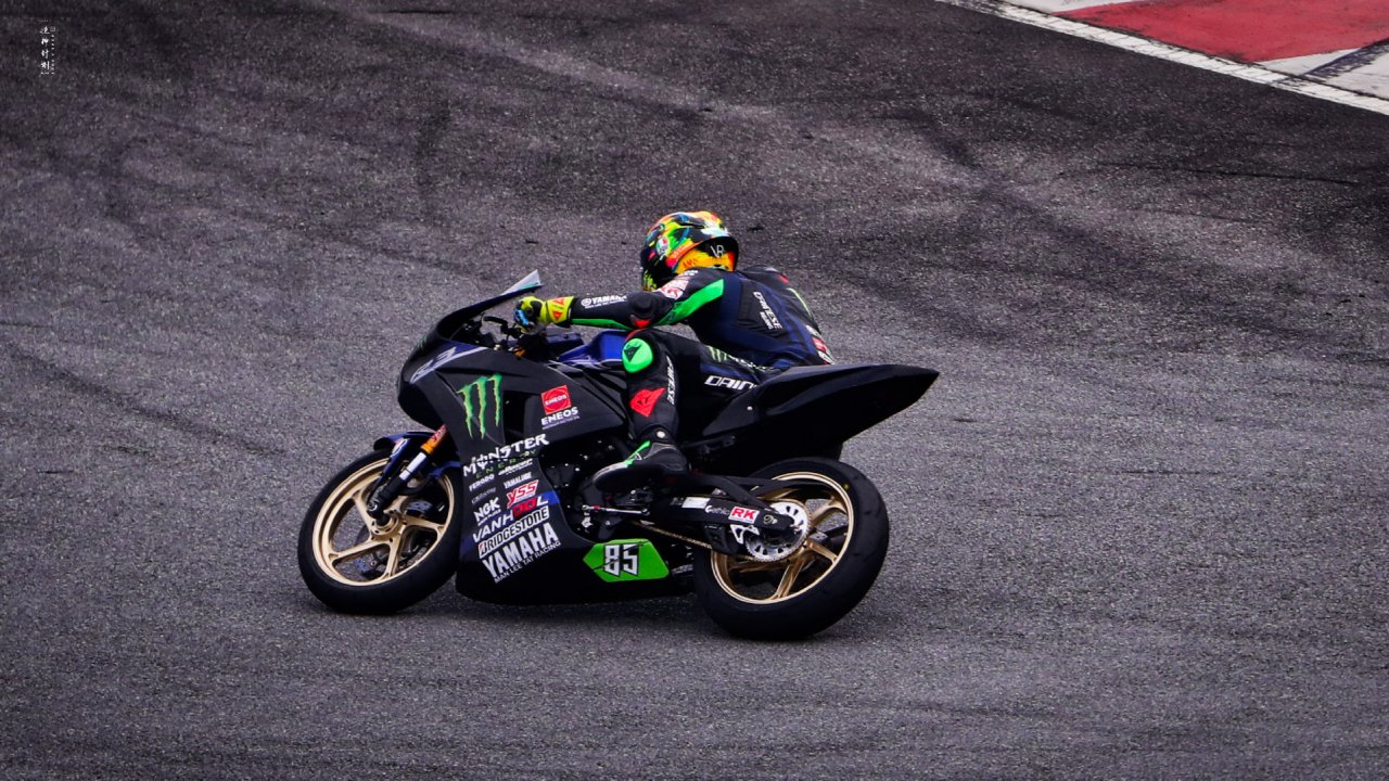 王一博工作室发文报平安:"感谢大家对tracer-85的关心,一博身体目前无