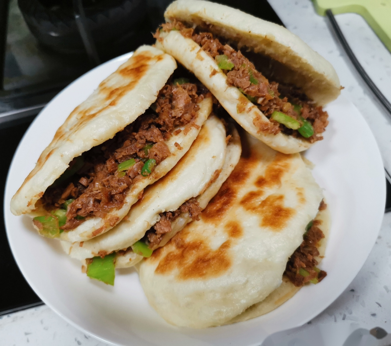 今日午食.牛肉夹馍