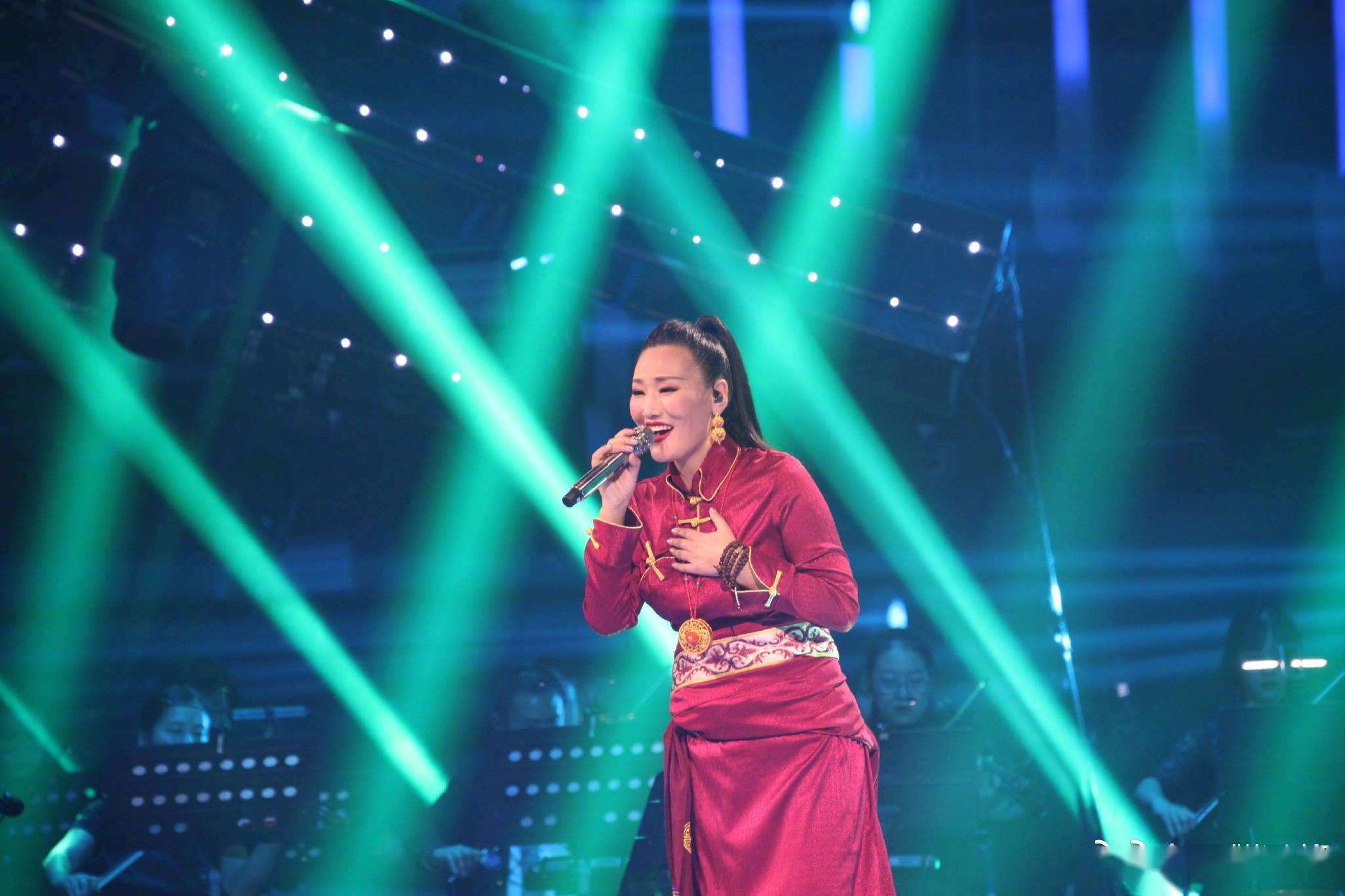 【中国藏歌会微直播】藏族歌手德格叶带来传统藏歌《拉孜堆谐》,全新