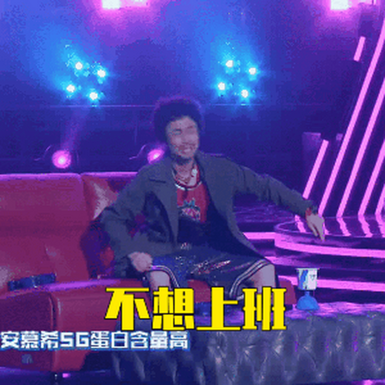 【#百变大咖秀# 百变表情】 "唐人街第一神探"@张海宇 开启无限"唐言
