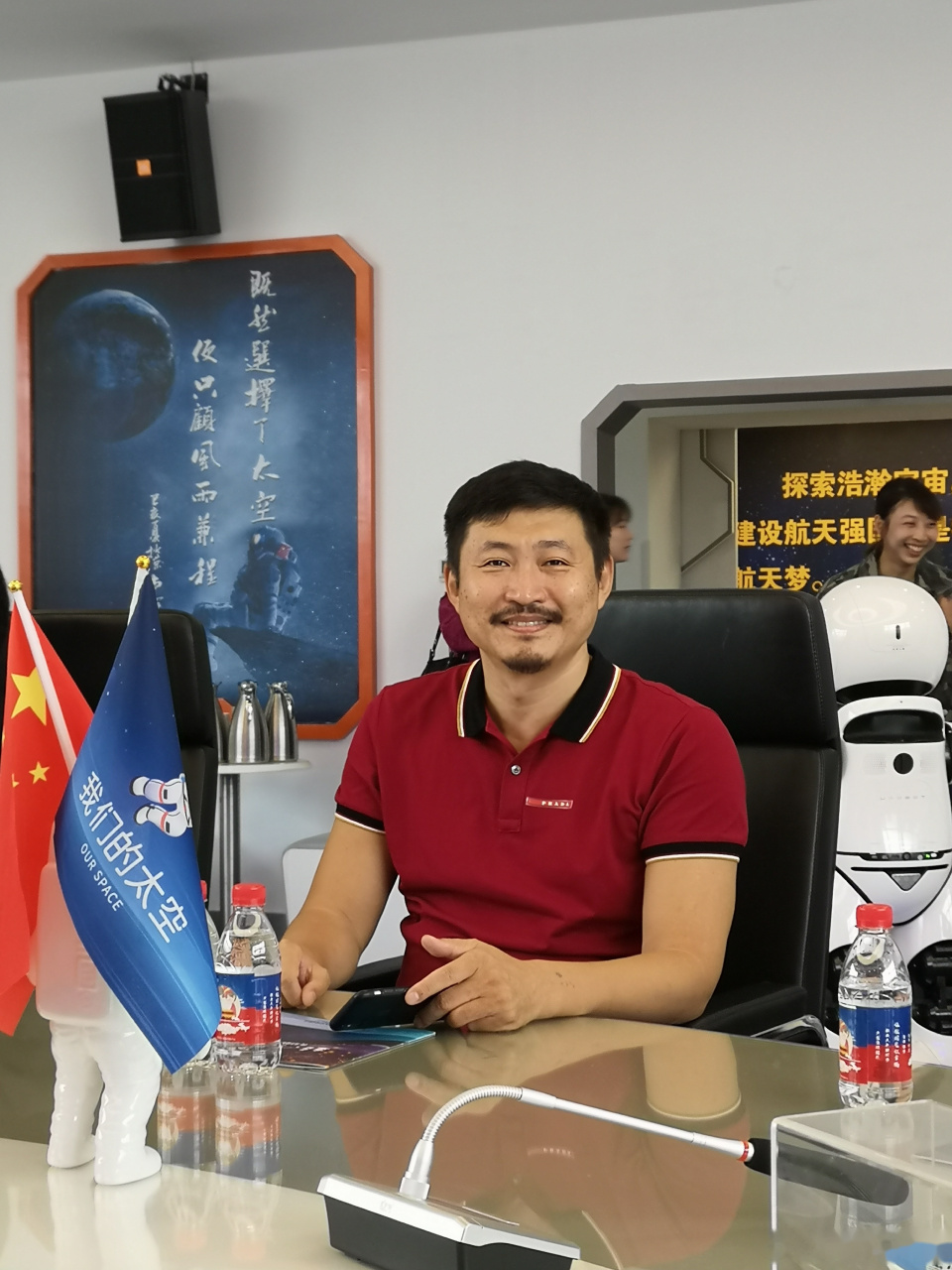 【一营长来到了太空舱】战卫华即将为参加"让祖国见证幸福"集体婚礼的