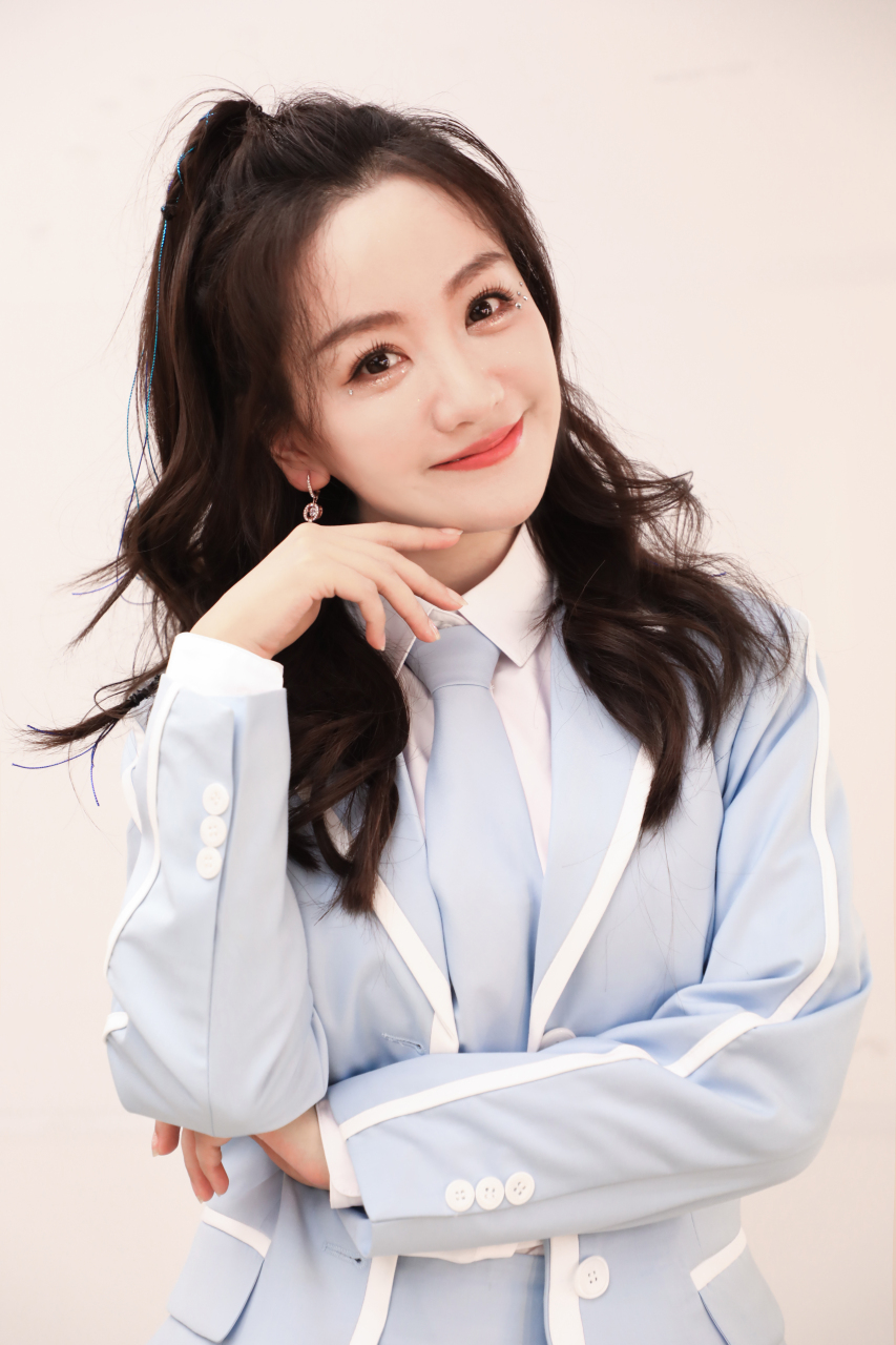 杨蓉# 蓉wink重新出发化身蓉蓉子,全新才艺,能否华丽出道?