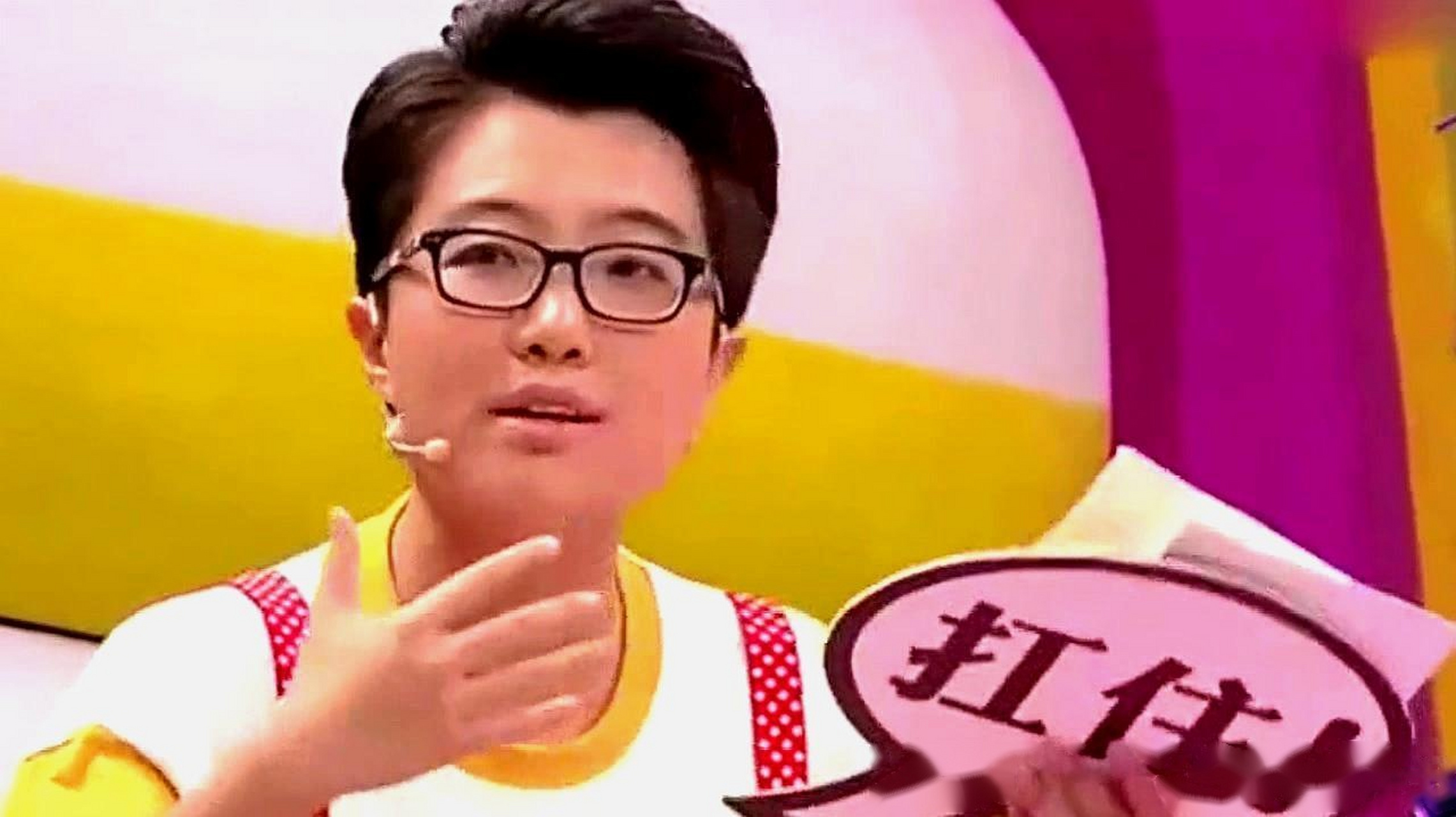 【邱晨卸任米果文化总经理职位】据企查查数据显示,3月26日,霍尔果斯