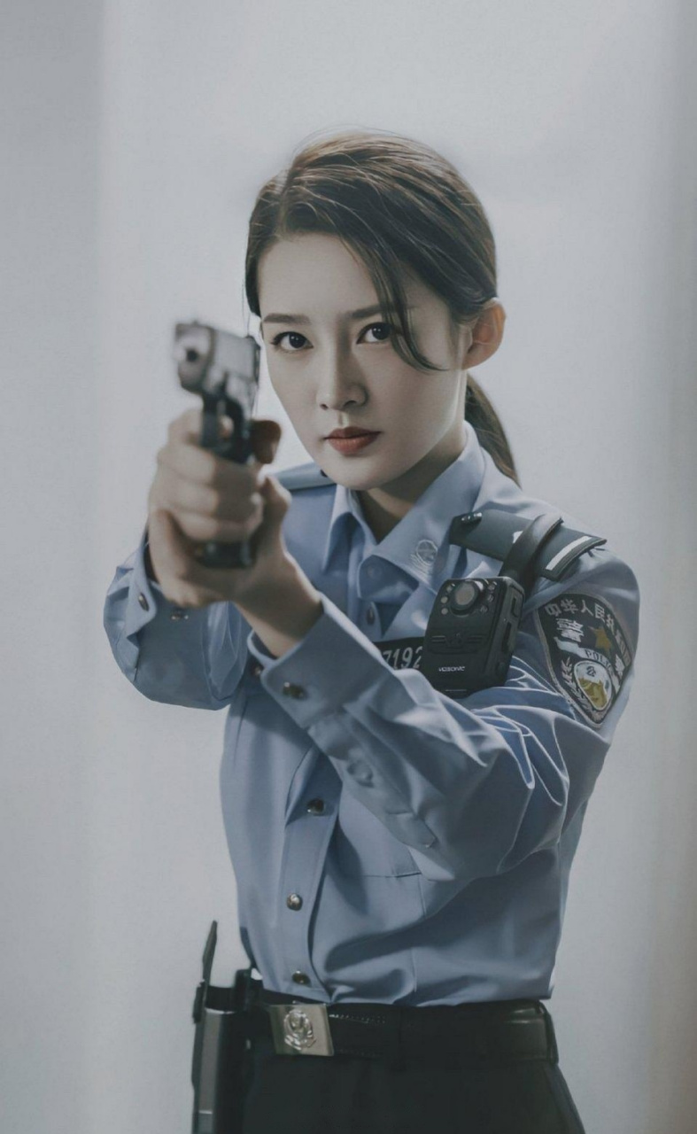 女明星警服造型:范冰冰,杨幂,刘诗诗,李沁,王鸥,angelababy,张馨予