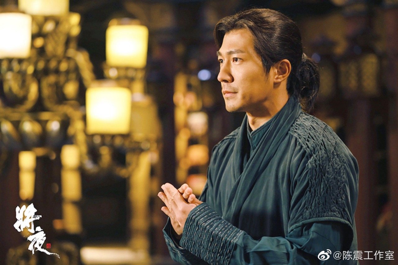 凤凰新闻#【成熟,儒雅,稳重,善良,演员陈震值得我们最好的生日祝福】