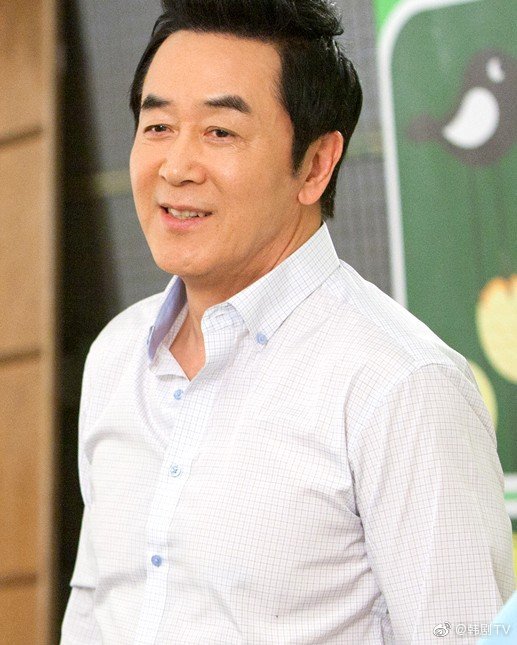 祝所有的父亲们节日快乐,幸福安康!