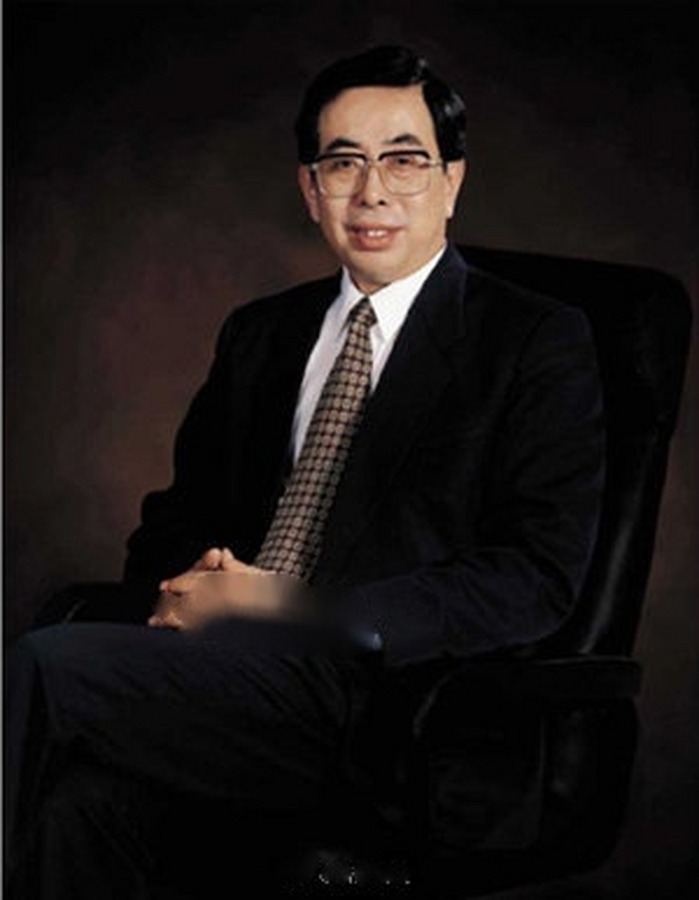 【中国移动首任总经理张立贵去世 享年79岁】2月24日,澎湃新闻记者从