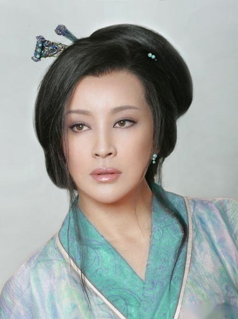 正是这些超大强度的野外作业,锻炼出来了铮铮铁骨,成