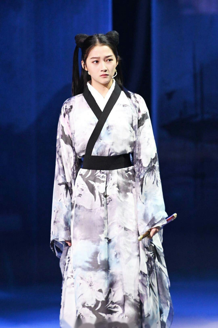 王牌对王牌#@关晓彤@关晓彤 再现《影》当中长公主青萍经典造型.