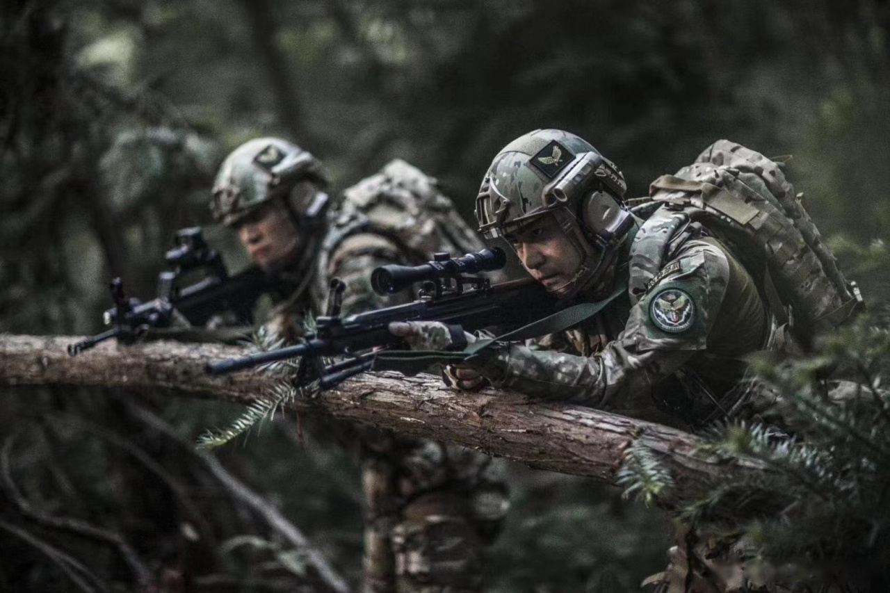 《狼鹰》—— 听党指挥能打胜仗 28日爱奇艺电影独家上线 ——不