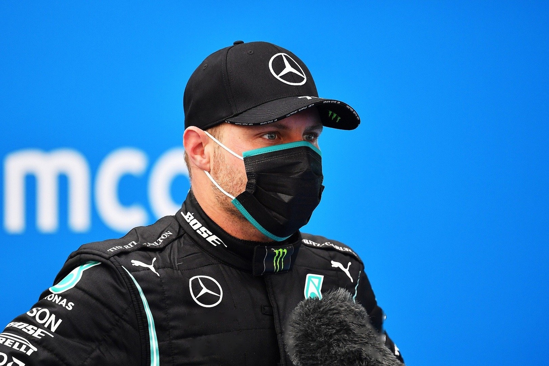 据前f1 车手罗伯特·多恩博斯说,梅赛德斯可能会试图预测发车灯