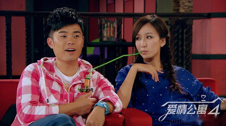 当花瓣飘落地平线的时候 我们终将离去 再漫长的欢聚