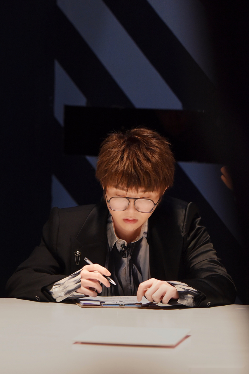 毛不易##毛不易创造营2020# 听说今晚毛教练有不一样的看法,20:00