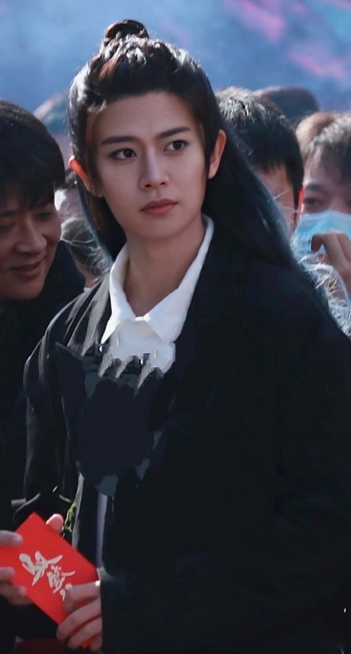 《驭鲛记》迪丽热巴 任嘉伦路透,你觉得这个造型是你心中的纪云禾和