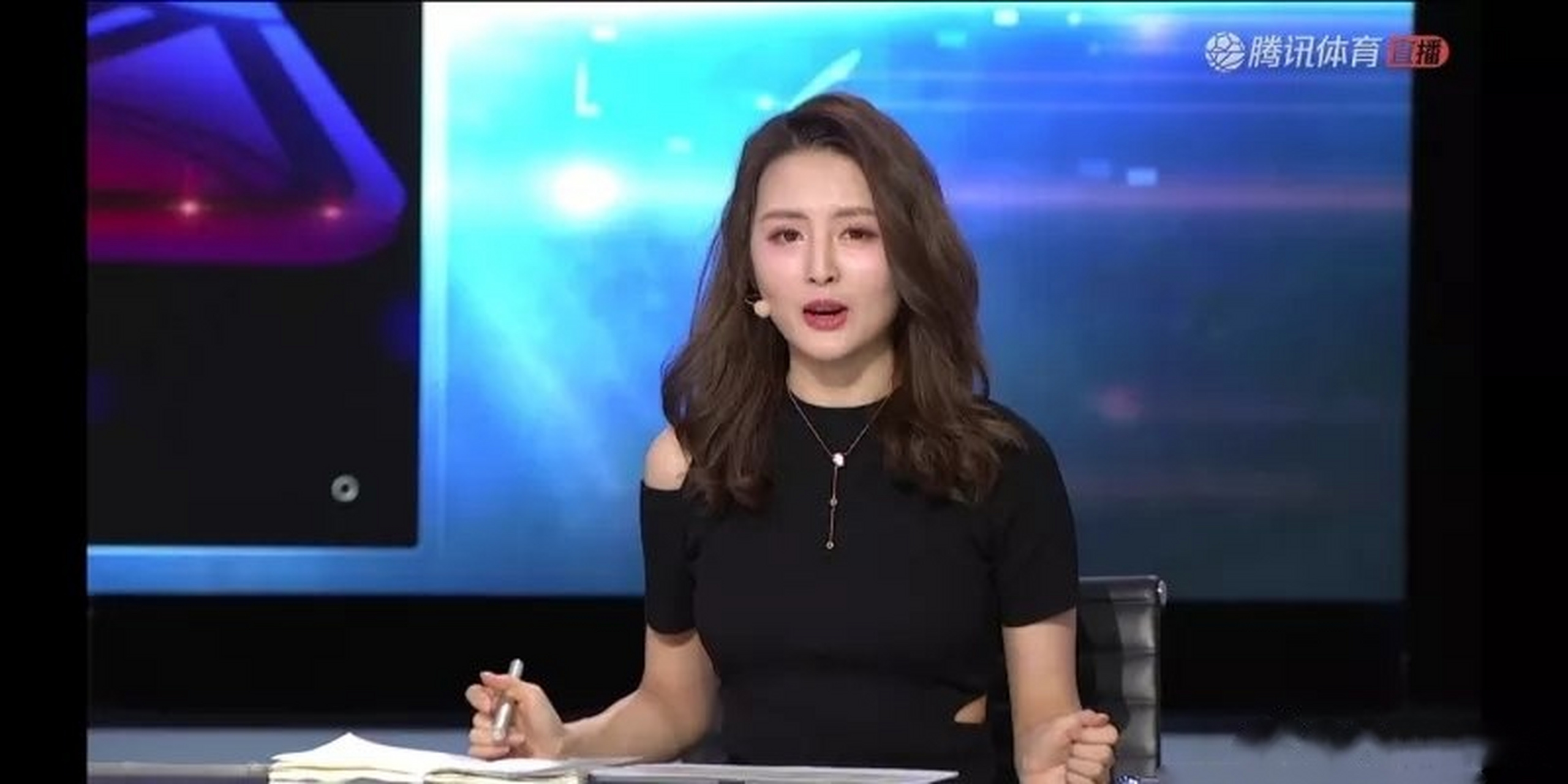 腾讯体育的王者荣耀解说.