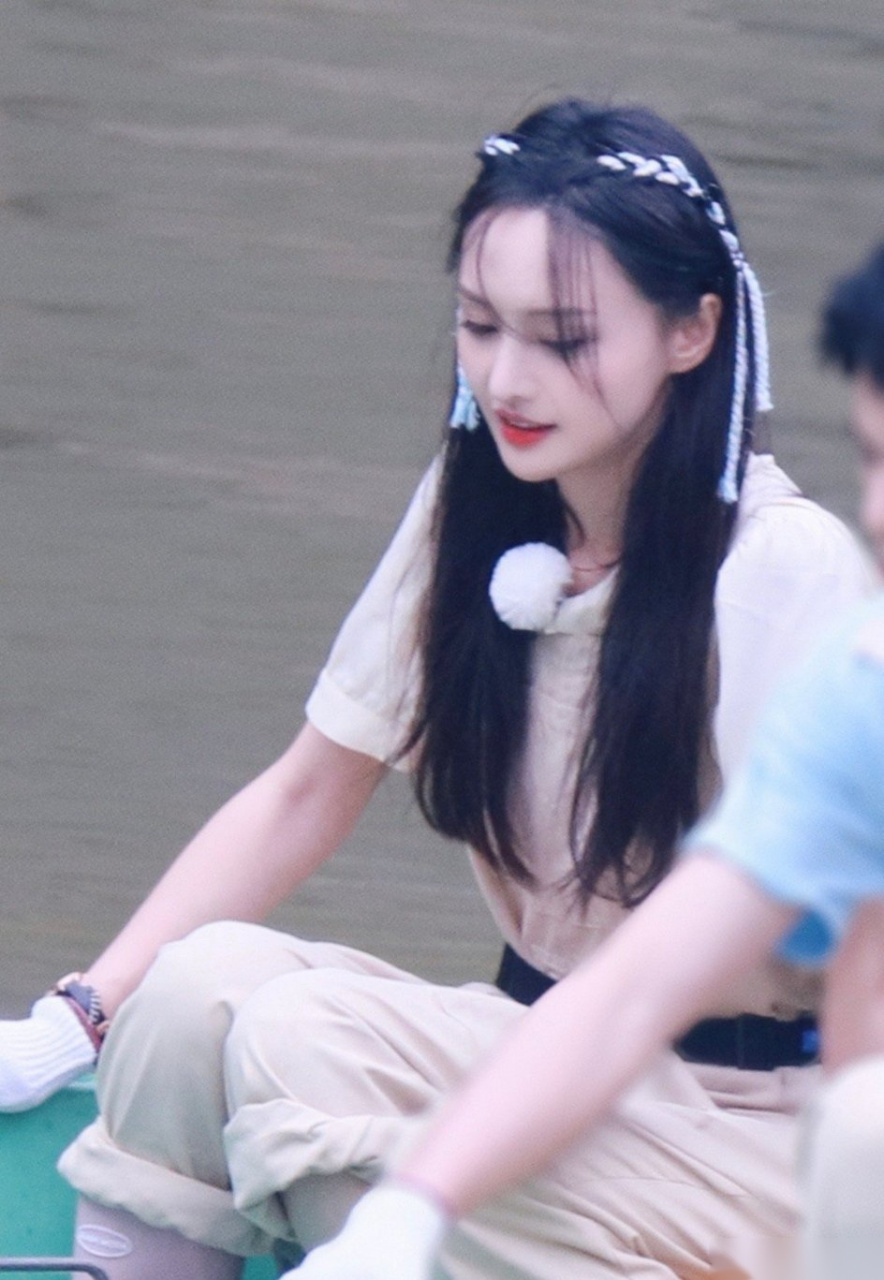 郑爽和王鹤棣《我在颐和园等你》路透生图,两个人状态如何?