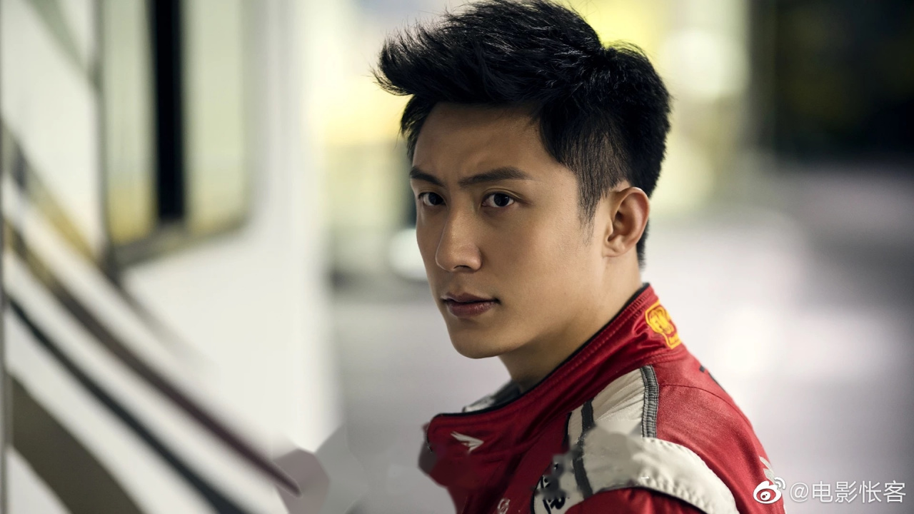 《飞驰人生》中沈腾所饰演的张弛死了吗?