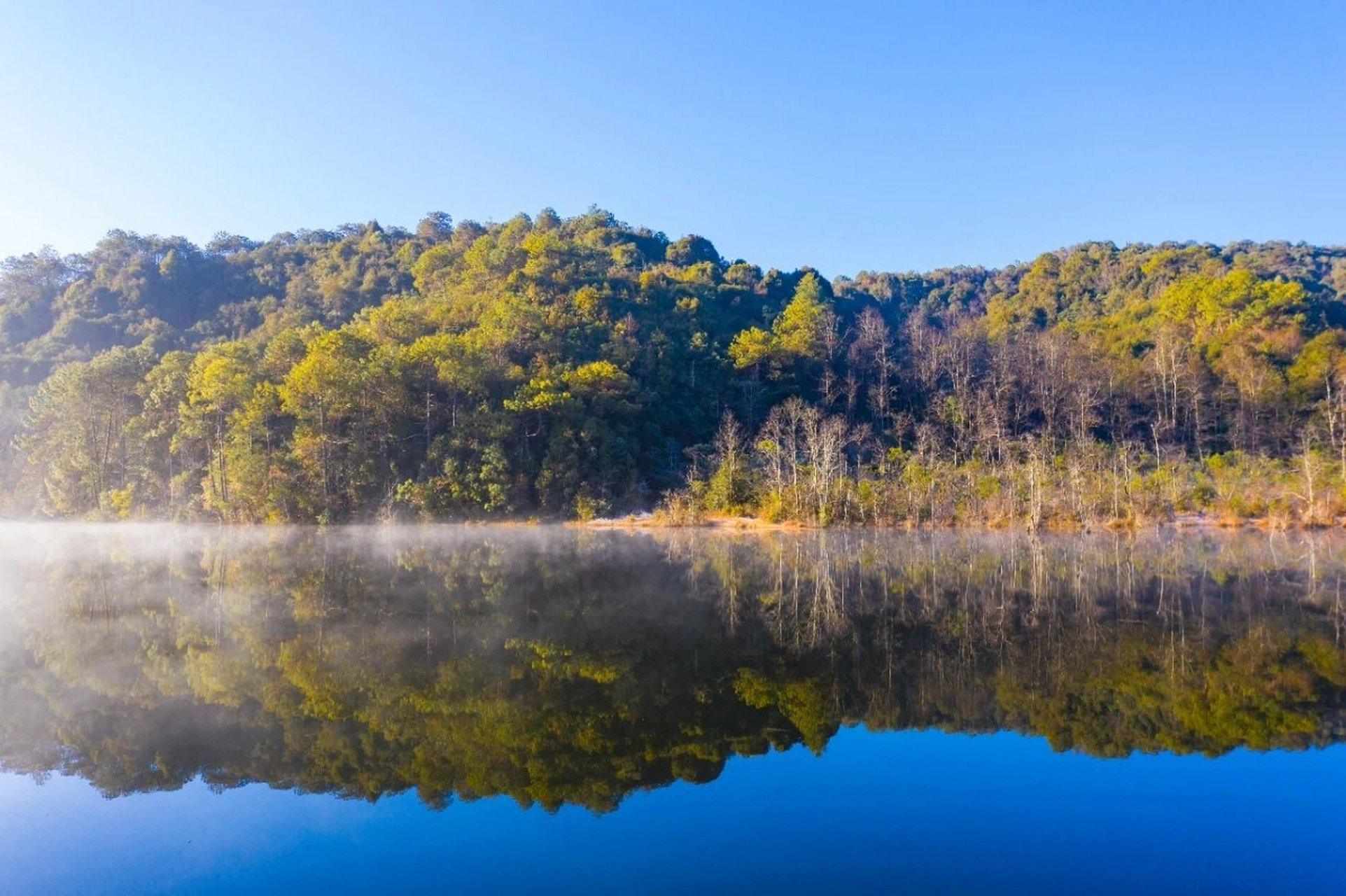 百草坝位于腾冲市马站乡,这里藏着优越的人文历史,丰富的自然山水旅游