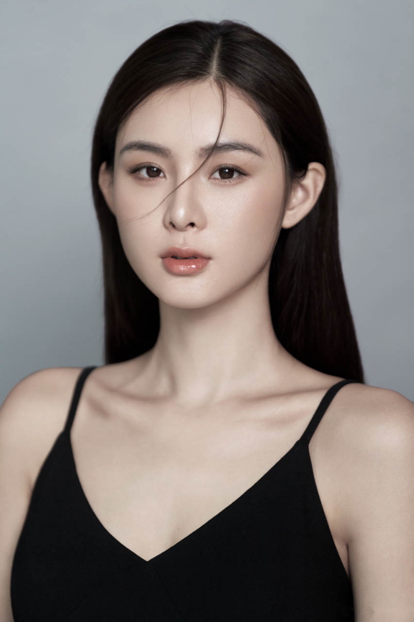 我是美女. 张颖颖