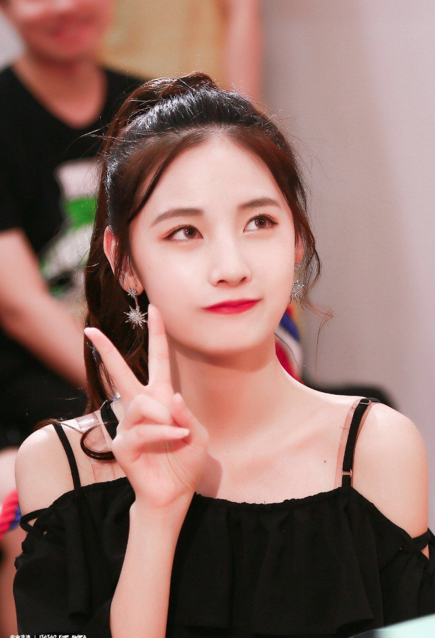 高马尾演绎不同风格,可a可甜,宋茜,程潇,吴宣仪,虞书欣,喻言,孔雪儿