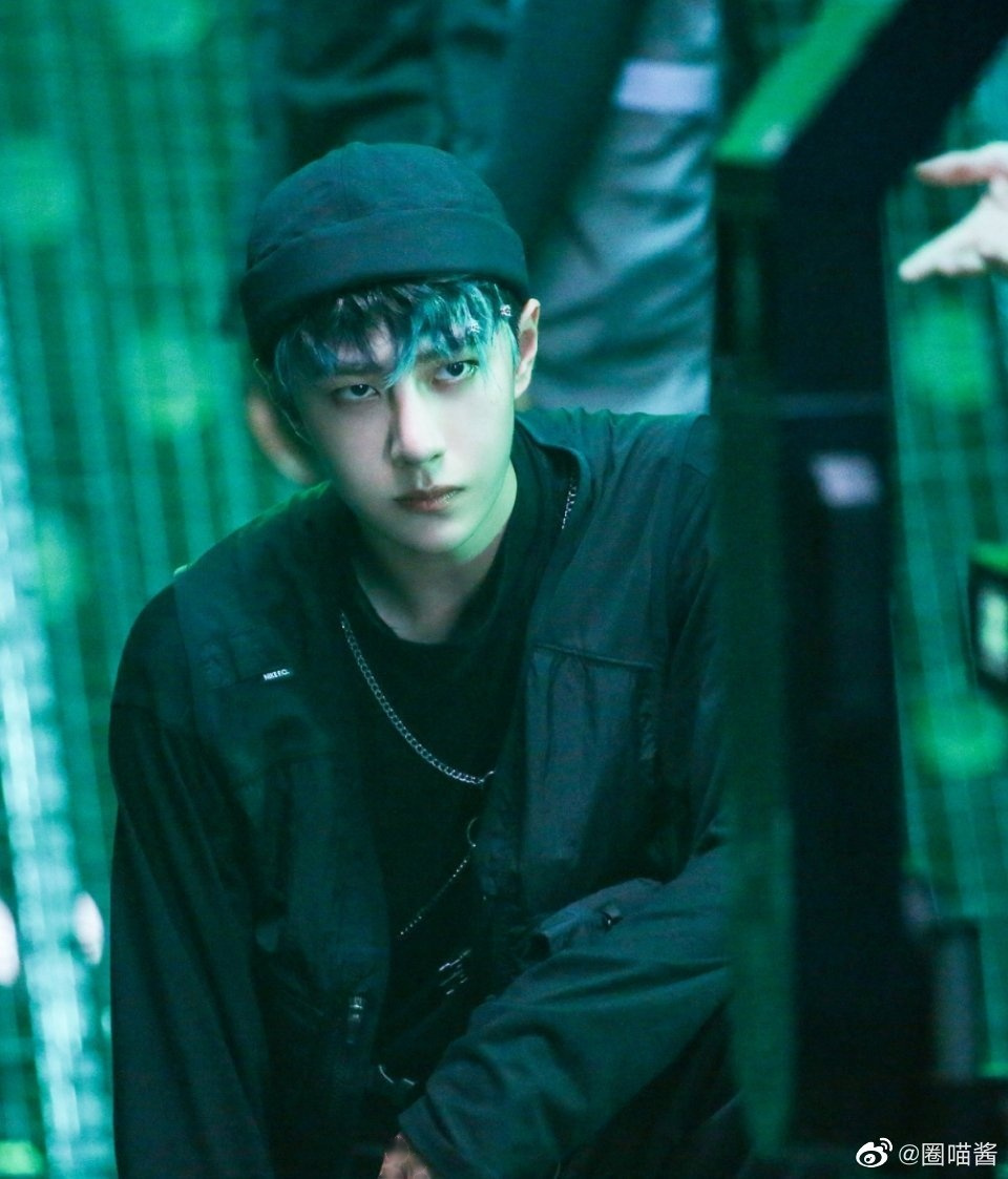 《这就是街舞》王一博王队长来了!黑豹出征,太酷了,绿色也太炫啦